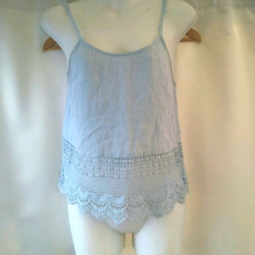 Forever 21 Sleeveless Cropped Blouse, S